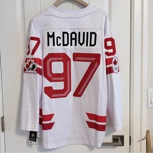 BNWT Authentic Bauer 2026 Olympics Canada Connor McDavid White Jersey Medium